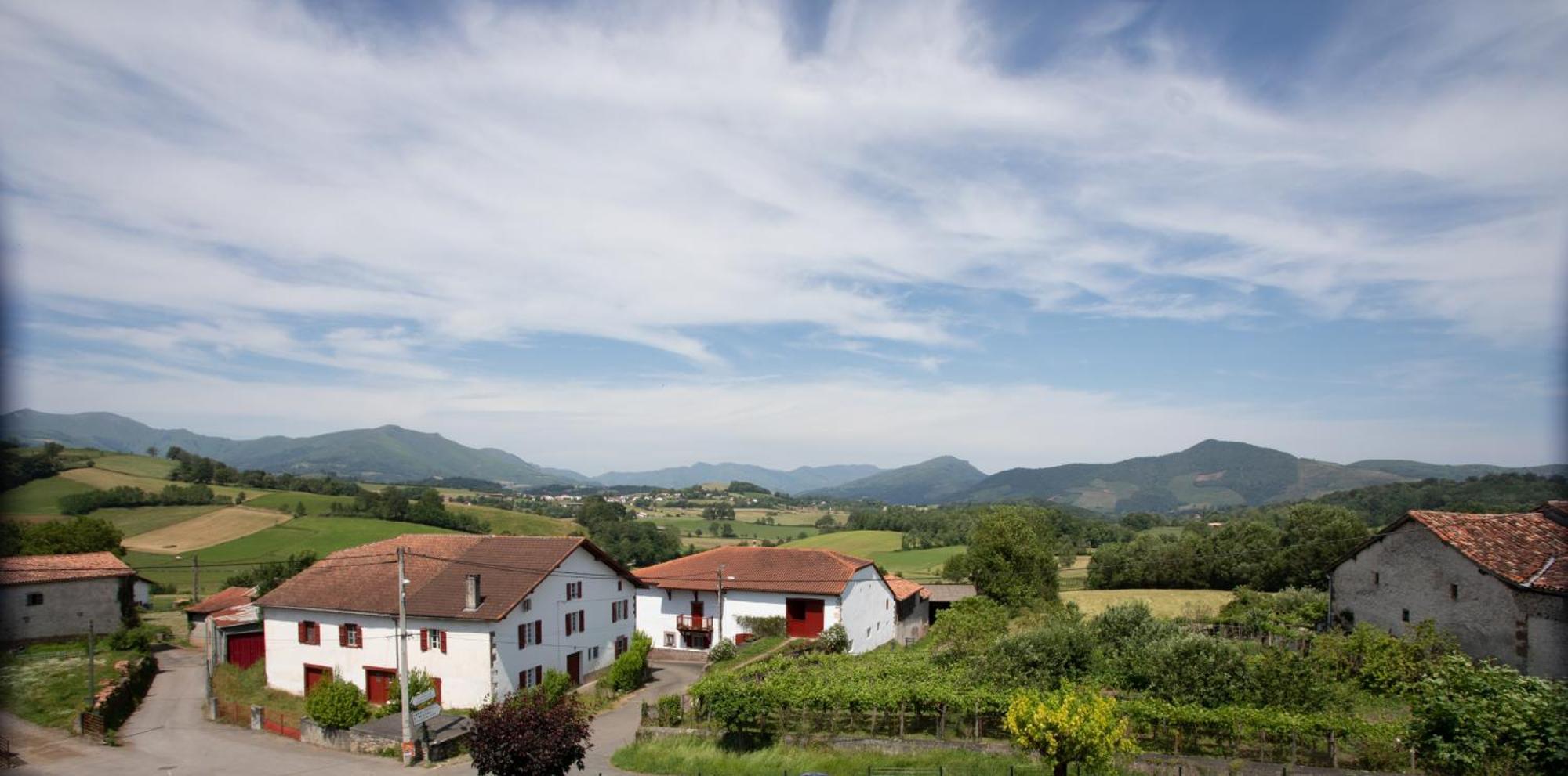 Hotel Restaurant Pecoitz Saint-Jean-Pied-de-Port Luaran gambar