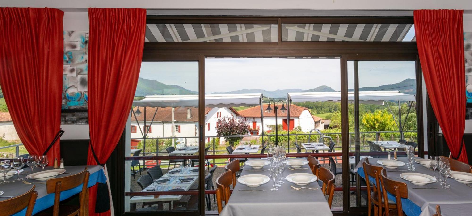 Hotel Restaurant Pecoitz Saint-Jean-Pied-de-Port Luaran gambar