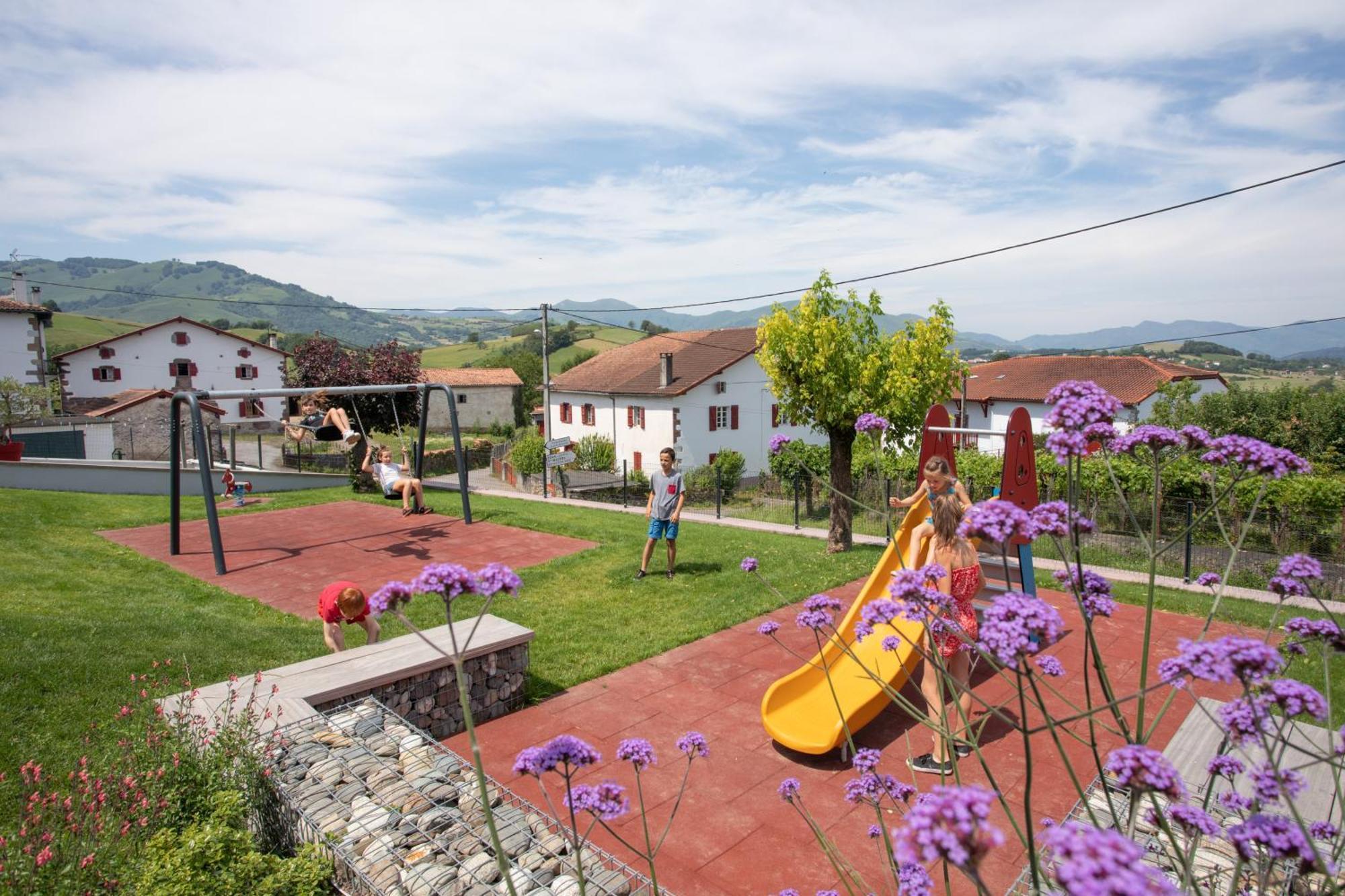 Hotel Restaurant Pecoitz Saint-Jean-Pied-de-Port Luaran gambar