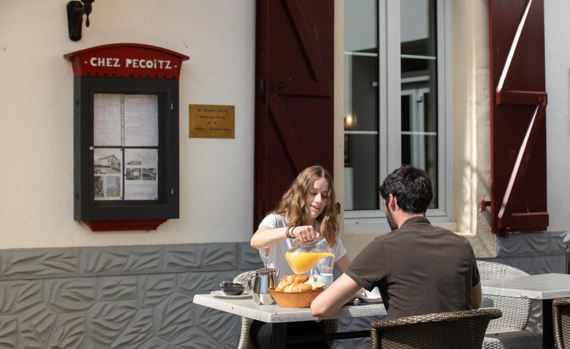 Hotel Restaurant Pecoitz Saint-Jean-Pied-de-Port Luaran gambar